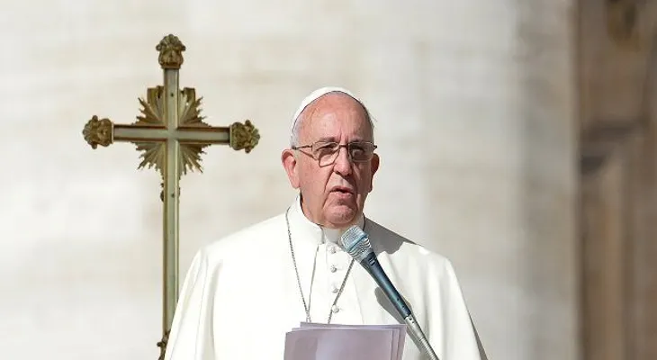 "La peor bomba que hay dentro del Vaticano son los chismes"