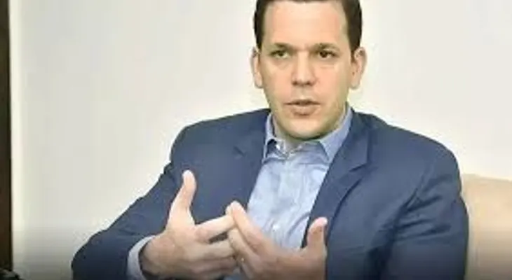Hugo Beras dirá este martes motivos renuncia "de manera irrevocable" candidatura alcalde por el PRD