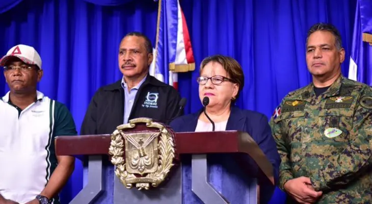 Danilo Medina se reunirá este lunes con organismos para dar seguimiento a María, que llegaría a RD como huracán 2