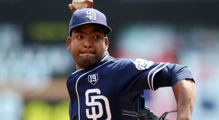 Guante de Amarista salva a los Padres en Minnesota 