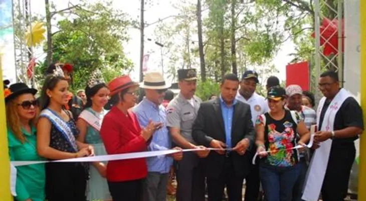 Inauguran 6to. Festival de Las Flores