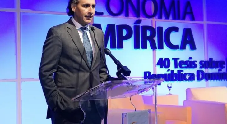 Ponen a circular "Economía Empírica: 40 Tesis sobre la RD"