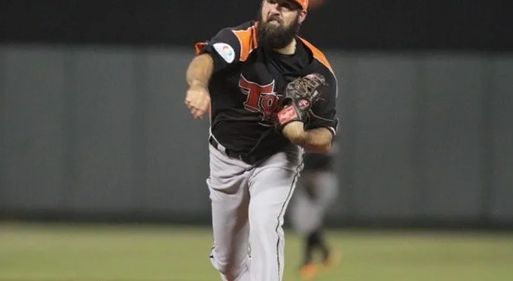 Evans y los Toros frenan la racha del Licey; Leones vencen a Estrella