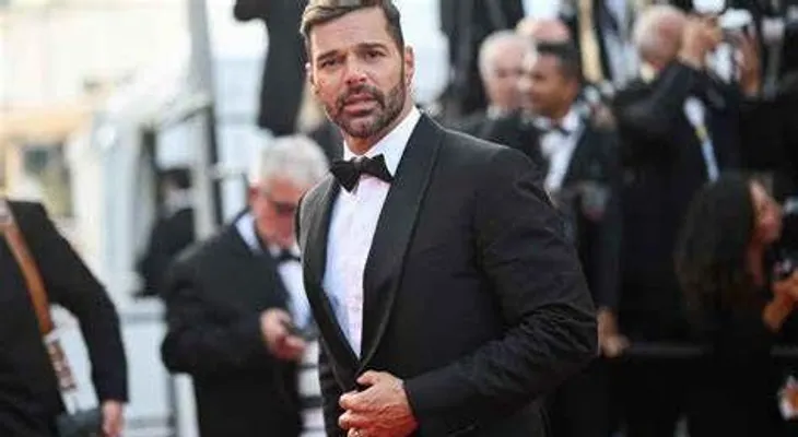 Ricky Martin y su familia "enlodado" por acusación de su sobrino; Erick sale en defensa del artista