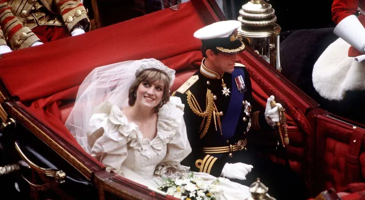 El príncipe Carlos y Lady Di: una explosiva biografía revela detalles escabrosos de su relación 