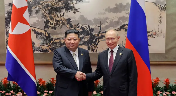 Putin felicita a Kim Jong-un por la liberación de Corea y subraya la alianza estratégica "sin precedentes" con Pyongyang