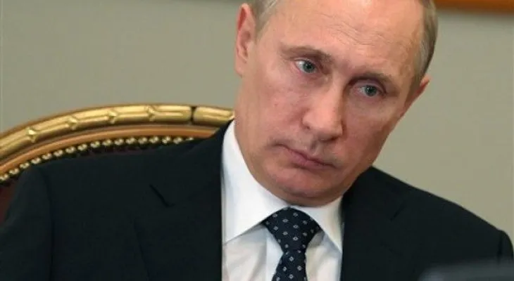 Presidente ruso ordena poner límites a alzas de precios del vodka   