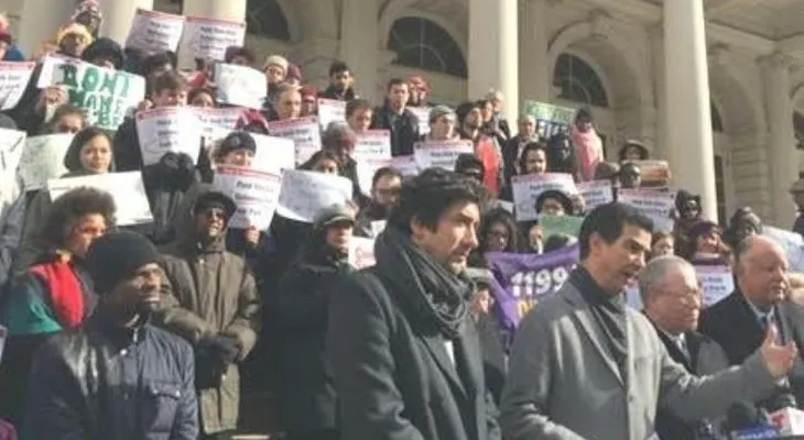 Concejal Rodríguez lucha rebajen a pobres tarifas metro y autobuses NY