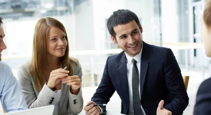 Las 7 palabras que nunca debes pronunciar en el trabajo  