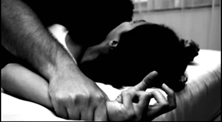 Envían a prisión  a 4 hombres acusados de violar y golpear a varias mujeres