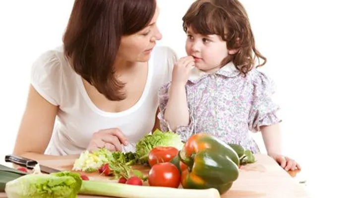 Consejos para prevenir obesidad infantil durante las comidas