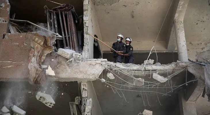 Ataque con bomba de barril a un centro de los Cascos Blancos en Siria