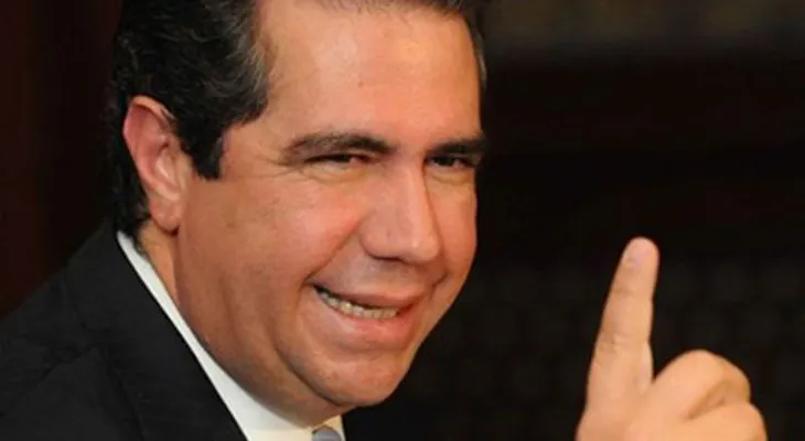 Francisco Javier aboga por reforma curricular educativa
