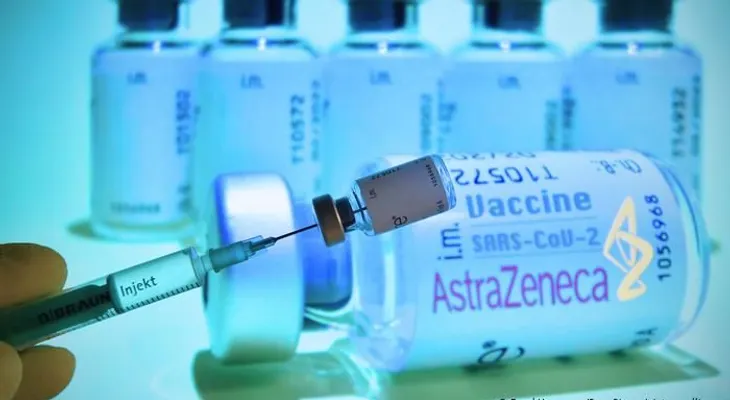 Primera dosis vacuna de Astrazeca redujo hasta un 94% ingresos hospitalarios