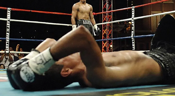 Pelea de MMA tuvo que ser suspendida por "baño sangre" que empezó a salpicar