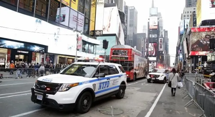 Nueva York aprueba una ley que prohíbe a policías agarrar por el cuello a los detenidos 