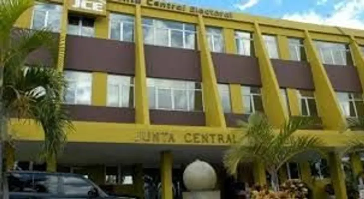 JCE determina identidad de Alejandrina Rojas Acosta fue robada alterando un plástico parecido a una cédula