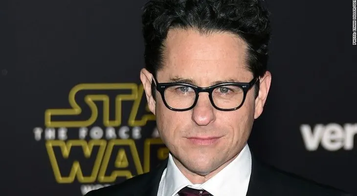 J.J. Abrams dirigirá y escribirá el episodio IX de La Guerra de las Galaxias