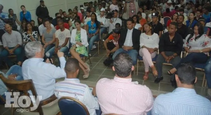 Miguel critica gobiernos le hayan fallado a los jóvenes