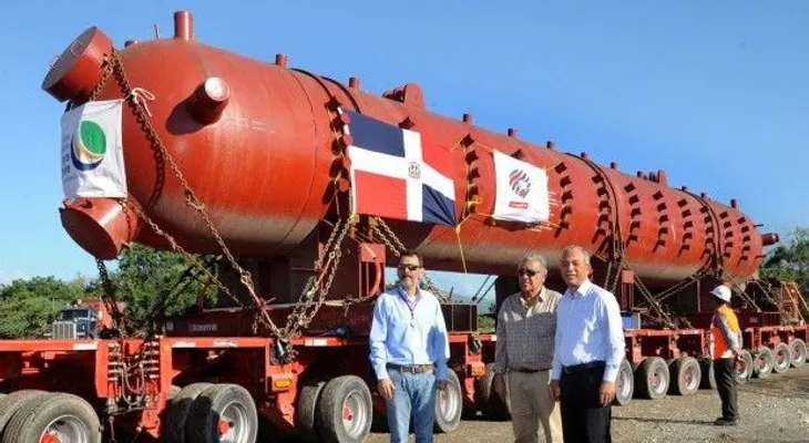 Llega domo de vapor de la Central Punta Catalina