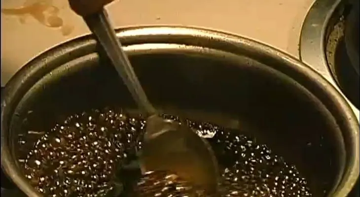 Lo que sucede cuando se hierve Coca Cola (VIDEO)