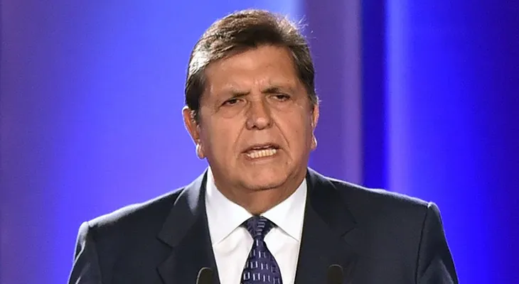 Expresidente Alan García intentó suicidarse cuando lo iban a detener