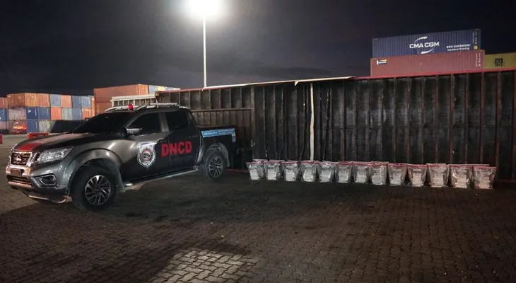 DNCD incauta 303 paquetes de presunta cocaína ocultos en contenedor en Puerto Caucedo