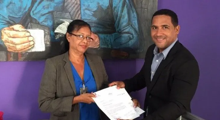 Tony Guevara pide a Comisión Electoral tomar su precandidatura en cuenta