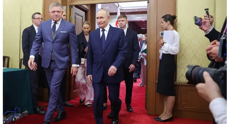 Putin niega planes de atacar a la UE y lo tilda de ?sandez