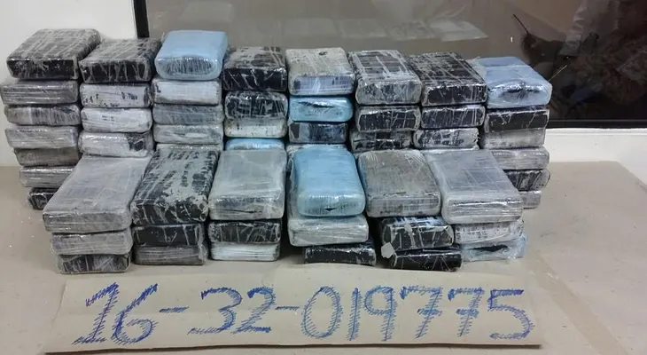 DNCD decomisa 103 paquetes de droga y apresa cuatro