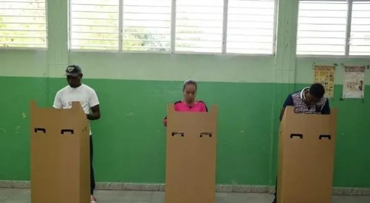 JCE informa que un 43,41% de la población había votado