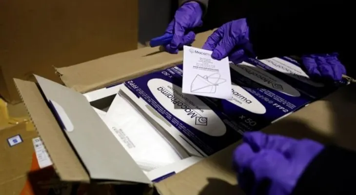 Guantes, mascarillas o alcohol, a la vuelta de la esquina en tiempo de coronavirus, con solo hacer clic