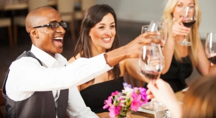 ¿Es el vino la forma más saludable de alimentarse que existe en todo el planeta?