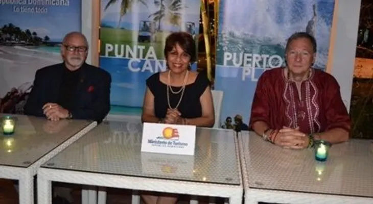 Santo Domingo de Fiesta ofrece presentación de lujo con Dolfi?s Universe.
