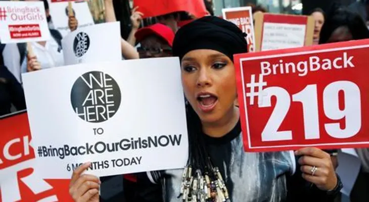 Alicia Keys protesta por niñas nigerianas 