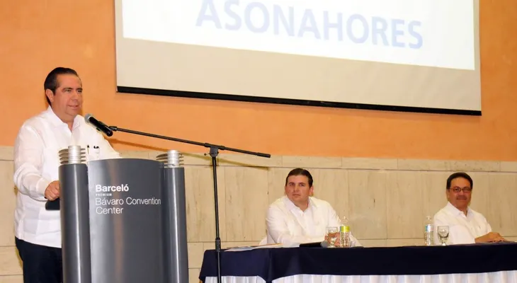 Ministro de Turismo llama a fortalecer alianza sectores público-privado