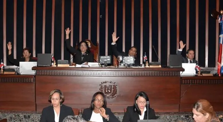 El Senado aprueba ley de extinción de dominio 