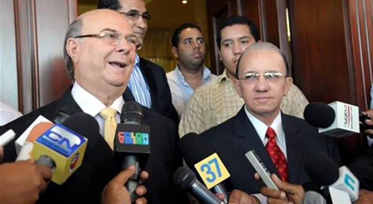 Salazar denuncia quieren llevar a Hipólito al PRSC