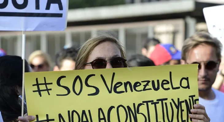 La Asamblea Nacional Constituyente se instala en medio de protestas y acusaciones de fraude