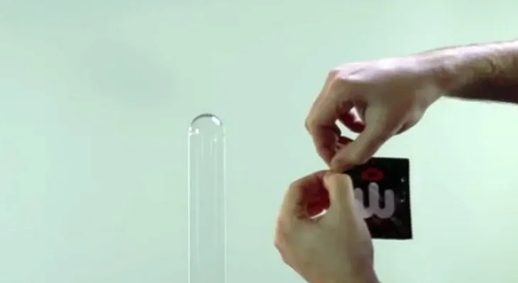 Video instructivo de cómo poner un condón 
