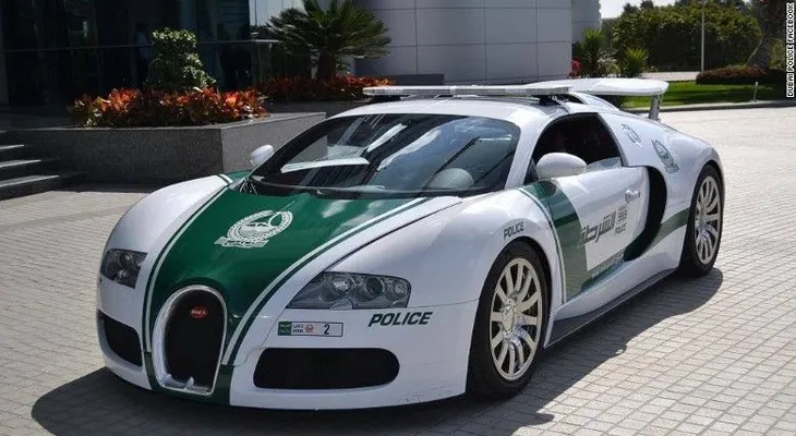 Dubai tiene el auto policial más rápido del mundo; puede ir a 407 kilómetros por hora