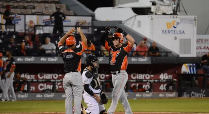 Los Toros vencen 4-1 a los Gigantes del Cibao