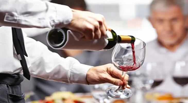 Un nuevo estudio revela que el vino tinto previene la memoria