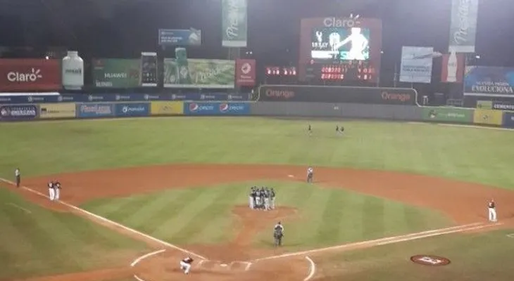 Los Tigres olvidan como ganar; pierde segundo del Escogido