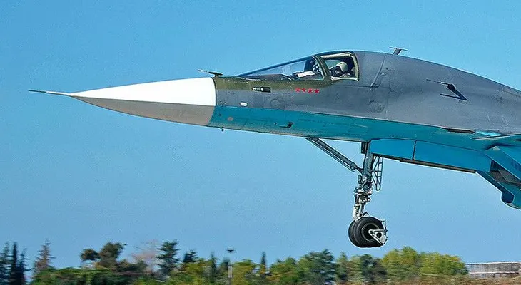 ¿Por qué los pilotos rusos en Siria pintan estrellas rojas en sus aviones?
