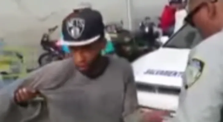 Santiagueros instan a joven lanzarse del puente "para ver sangre"