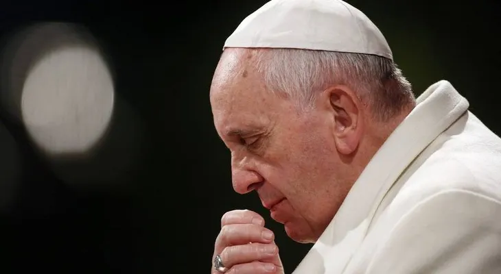 El papa reza para que Honduras resuelva su crisis política