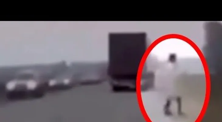 ¿Ciencia ficción o simplemente tuvo suerte de no morir en plena carretera?