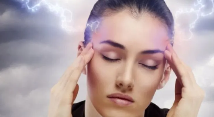Especialista explica cómo prevenir la migraña