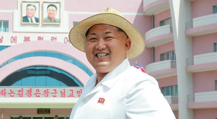 Publican "intimidante" foto de Kim Jong-un flaco que "inspira miedo"